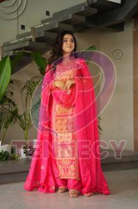 Thread Embroidered Pant Suit Set