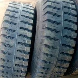 1400.25 Used Tractor Tyre