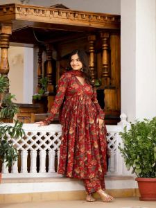 Ladies Maroon Rayon Printed Kurti Palazzo Set with Dupatta