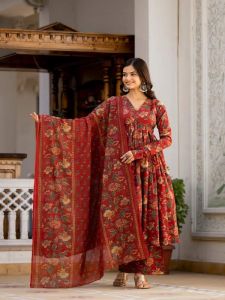 Ladies Maroon Rayon Printed Kurti Palazzo Set with Dupatta
