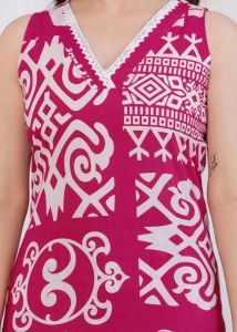 Ladies Pink Cotton Blend Animal Print Regular Kurti Set