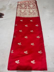 Red Woven Banarasi Silk Saree with Elegant Tiny Motifs