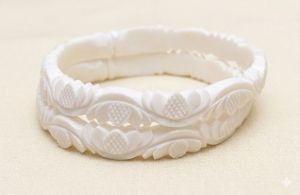 Classic White Sankha Bangles