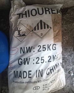 Thiourea Crystal