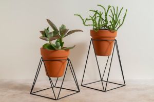 Metal Plant Stand With Flower Pot Set
