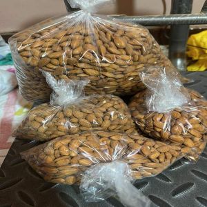 Plain Kashmiri Mamra Almond Nuts