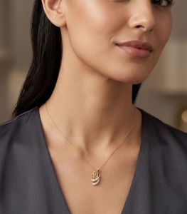 Party Wear Diamond Pendant Set
