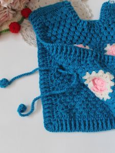 Handknitted Sleeveless Detailed Pullover - Blue