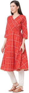 Ladies Red Bandhani Print Cotton Suit