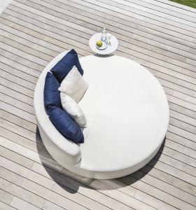 Outdoor Day Beds