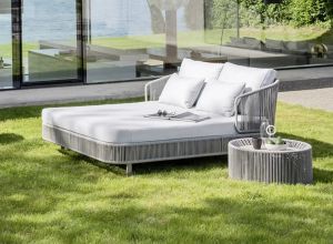 Outdoor Day Beds