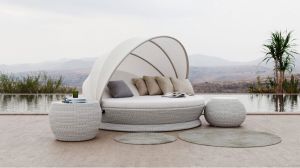 Outdoor Day Beds