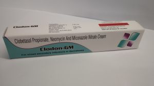 Clobetasol Propionate Neomycin And Miconazole Nitrate Cream