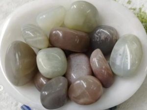 Moonstone AA Tumbled Stones