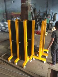 Expandable Barrier