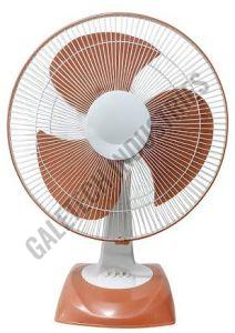 Curve Table Fan