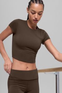 brown round neck t-shirt high waist pants set