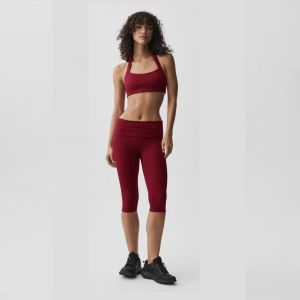 Sports Bra and Stretchable Capri for Women