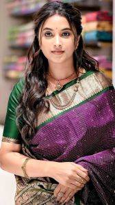 Checked Soft Lichi Silk Sarees