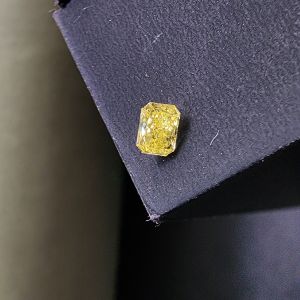 Elegant 0.19 CT High Quality Radiant Cut CVD Yellow Diamond