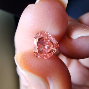 Elegant 1.01 CT Heart Shape CVD Pink Diamond