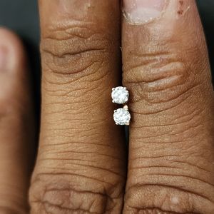 Elegant Round Cut Diamond Stud Earrings