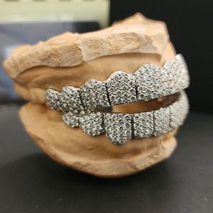 Men\'s Stunning Custom Hip Hop Diamond Grillz Set