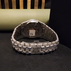 Elegant Numerals Round Dial Full Iced Out Diamond Watch