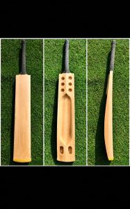Gold PRO Kashmir Willow Bats