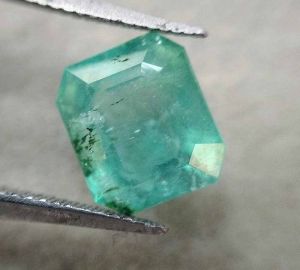 Green Colombian Emerald Stone