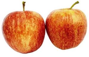Fresh Golden Delicious Apple