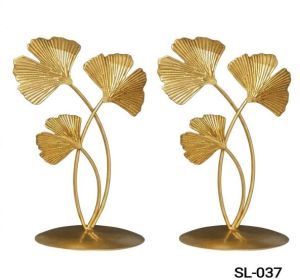 Golden Metal Ginkgo Leaf Showpiece