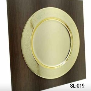 Metal Round Gold Plated Momento Trophy