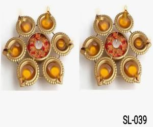 Star Design Metal Diya Urli
