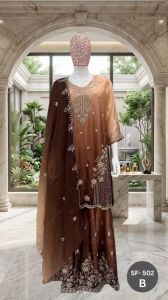 Ladies Embroidered Organza Suit Set
