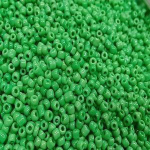 1.5 Mm Light Green Glass Seed Beads