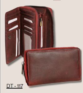 15.5 Cm X 9.5 Cm Leather Women Clutch