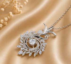 18K Yellow Gold Leaf Design Round Diamond Pendant Necklace