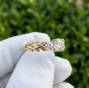 2.30CT Round Brilliant Lab Grown Diamond Ring