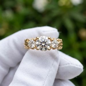 2.30CT Round Brilliant Lab Grown Diamond Ring