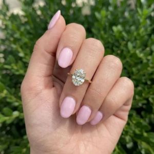 2 Carat E VVS2 IGI Certified Oval Cut Lab Grown Diamond Ring