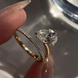 22k Pear Shaped Center Stone Lab Grown Diamond Engagement Ring