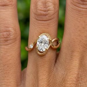 22K Yellow Gold Lab Grown Twisted Diamond Ring