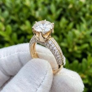 2CT E VVS2 Round Lab Grown Diamond Engagement Ring