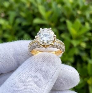 2CT E VVS2 Round Lab Grown Diamond Engagement Ring