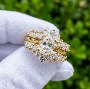 2Ct Oval E VVS2 Lab Grown Diamond Engagement Ring Set