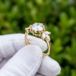 3 CT Round Cut E VVS2/VS1 IGI Certified Lab Grown Diamond Engagement Ring