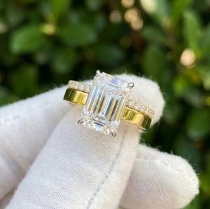 3CT Emerald Cut E VVS2/VS1 Labgrown IGI Certified Diamond Ring Set