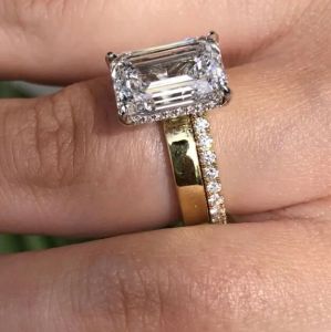 3CT Emerald Cut E VVS2/VS1 Labgrown IGI Certified Diamond Ring Set