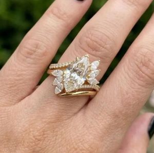 3CT Marquise Cut E VVS2/VS1 Lab Grown Diamond Engagement Ring Set